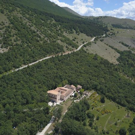 Отель Convento Di San Colombo Санто-Стефано-ди-Сессанио Экстерьер фото